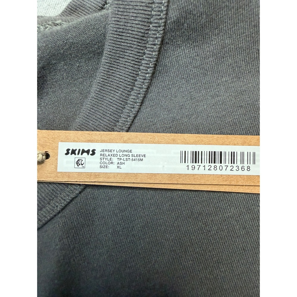 NWT SKIMS Mens Jersey Lounge Relaxed Long Sleeve T-Shirt Ash Gray XL - Picture 8 of 8